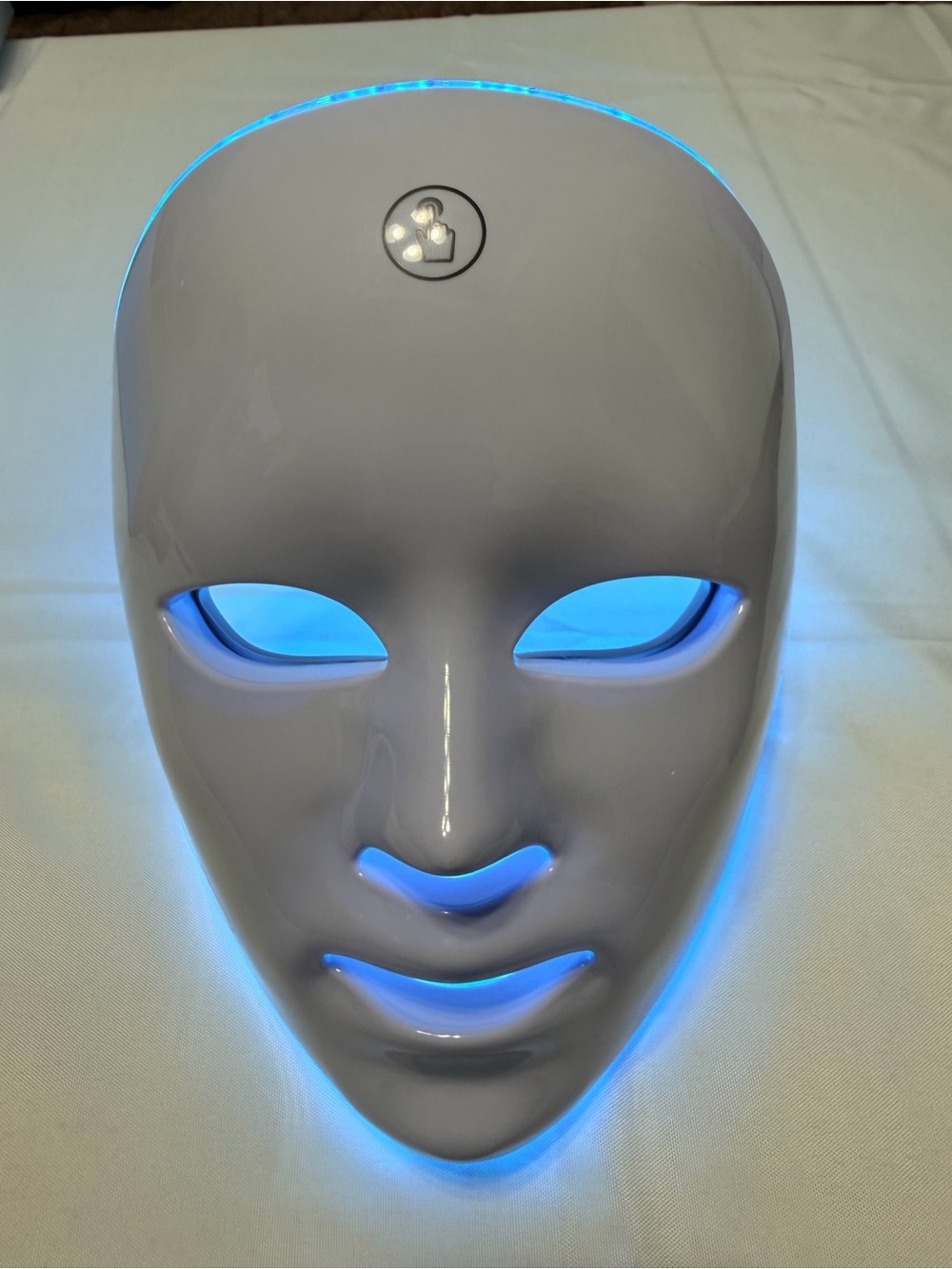 LED Light Therapy Face Mask in White - Picture 8 of 11